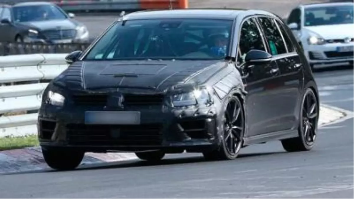 Yeni Vw Golf R Detaylanıyor