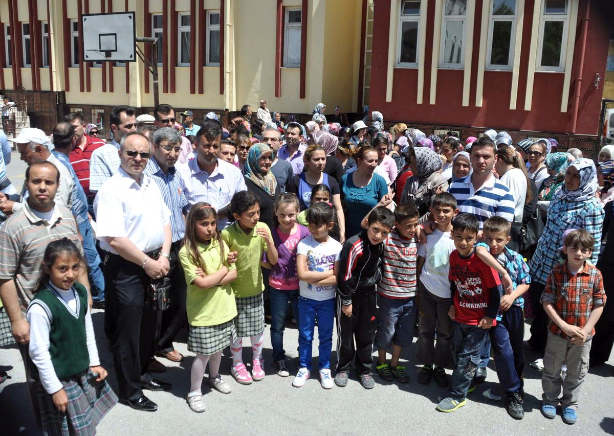 Afyonkarahisar\'da İmam Hatip Tepkisi