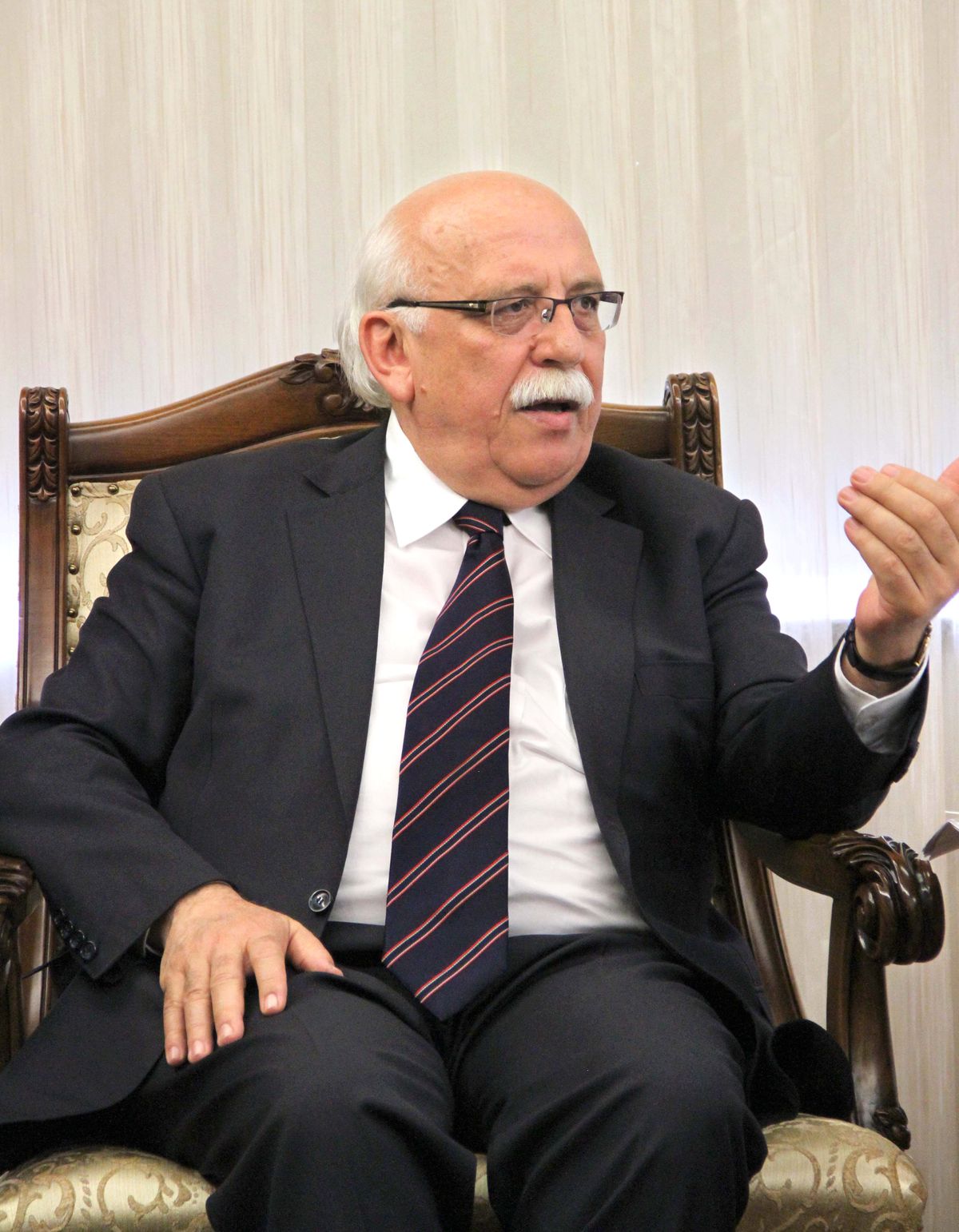 Bakan Avcı\'dan \'Bağış\' Açıklaması