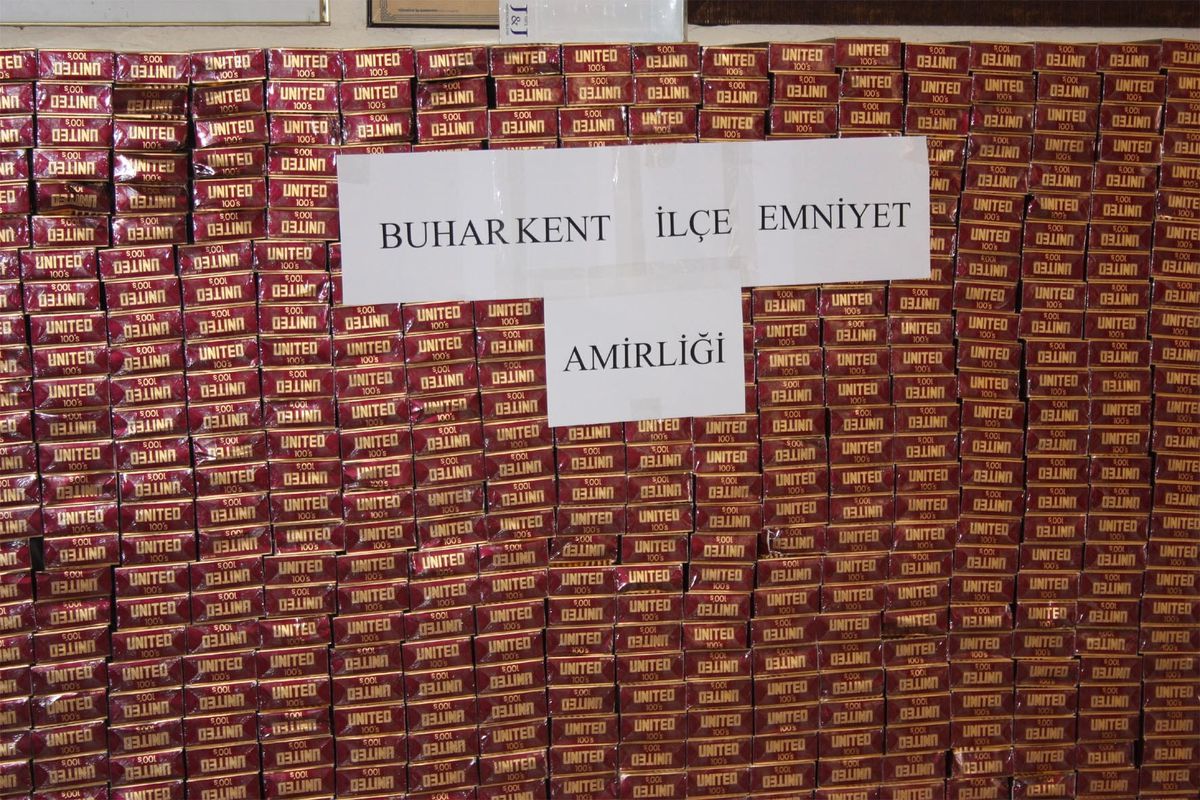 Buharkent\'te Kaçak Sigara Operasyonu