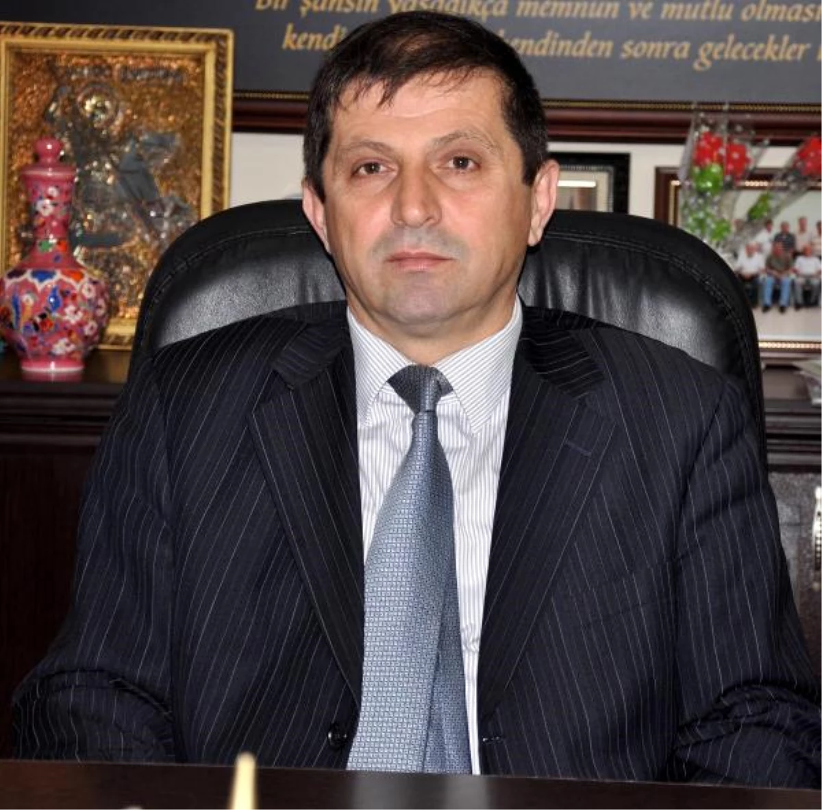 CHP\'den İstifa Eden Belediye Başkanı AKP\'ye Geçti