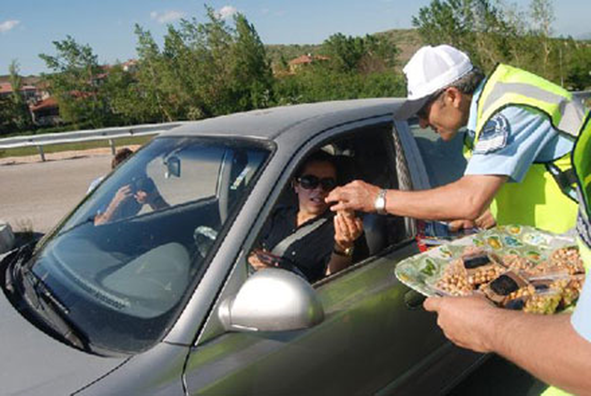 Çorum Emniyet Müdürlüğü, Leblebi Dağıttı
