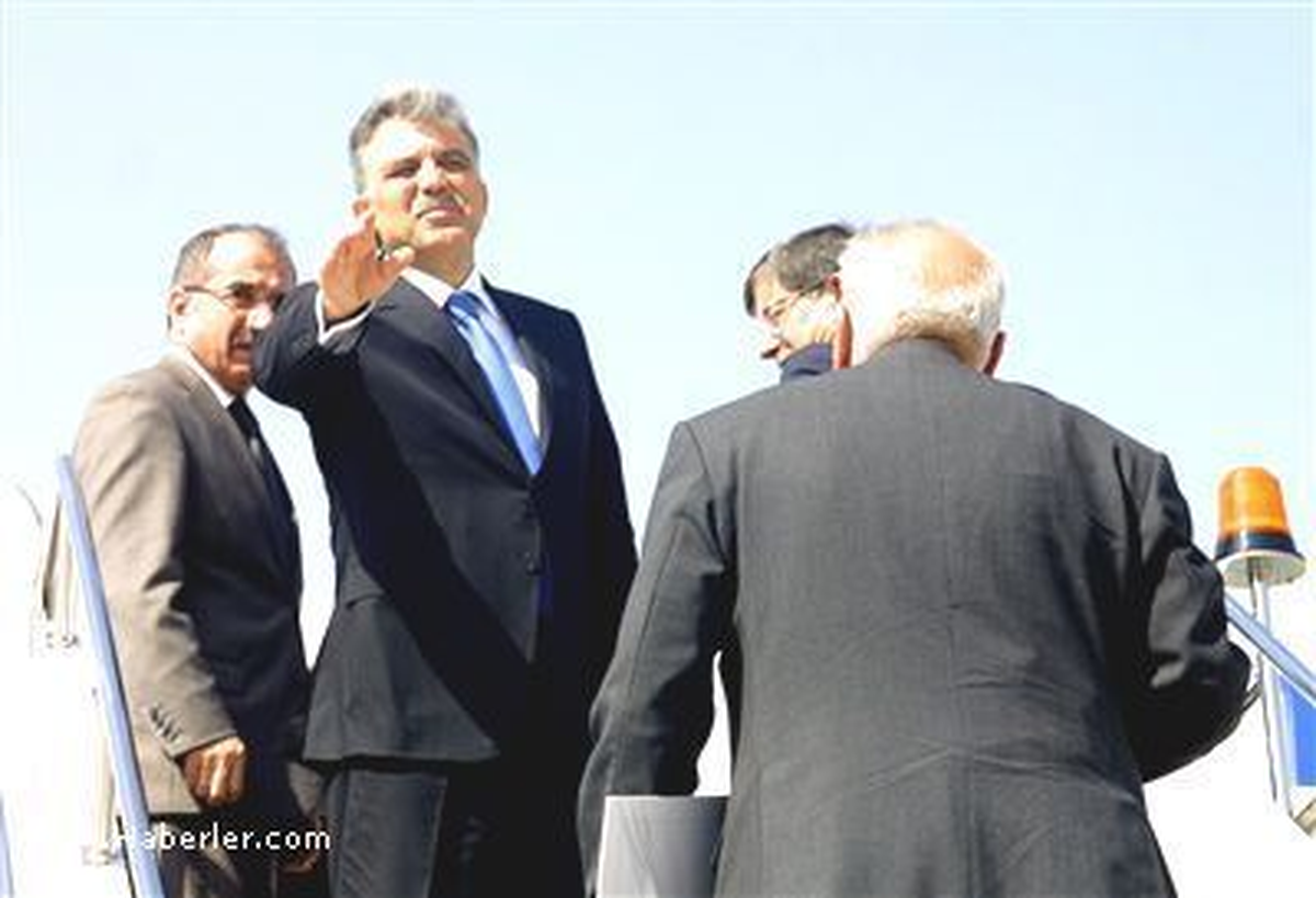 Cumhurbaşkanı Gül Türkiye\'ye Döndü