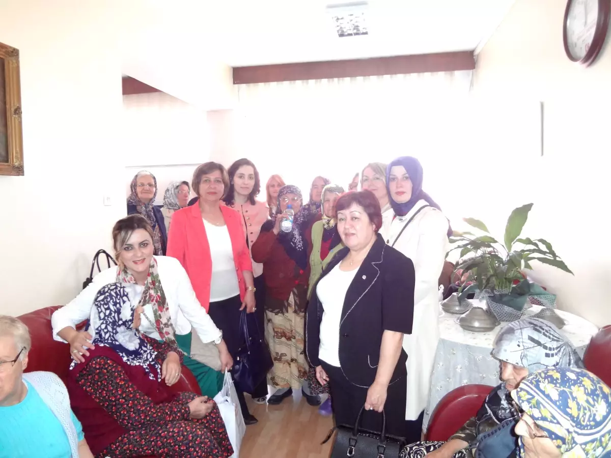 Daday Gönül Elçileri Huzurevini Ziyaret Etti