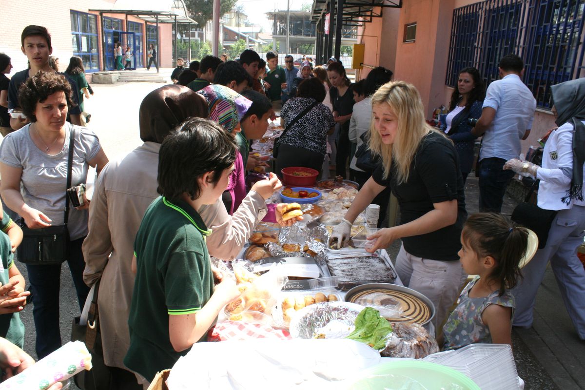 Düzce Uzunmustafa Okulundan Kermes