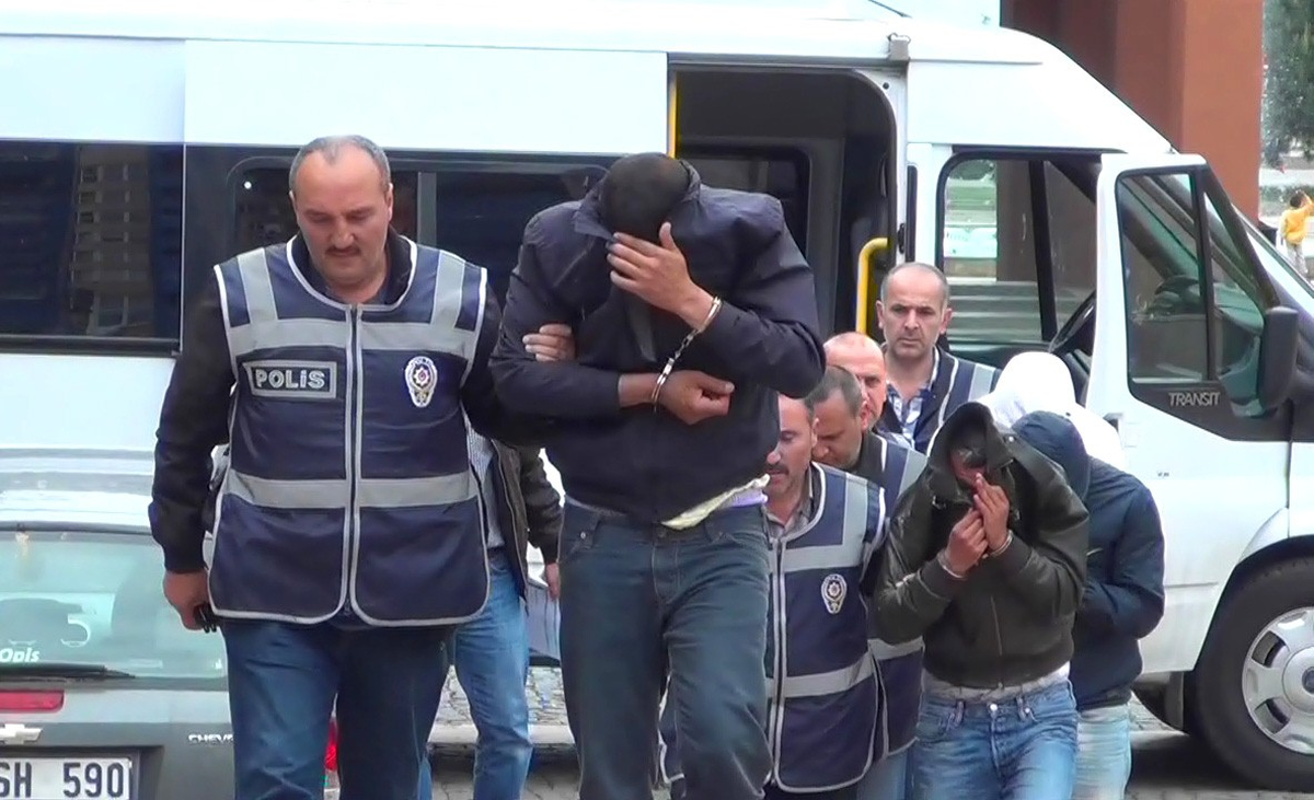Giresun ve Trabzon\'da Hırsızlık Yapan 5 Kişi Yakalandı