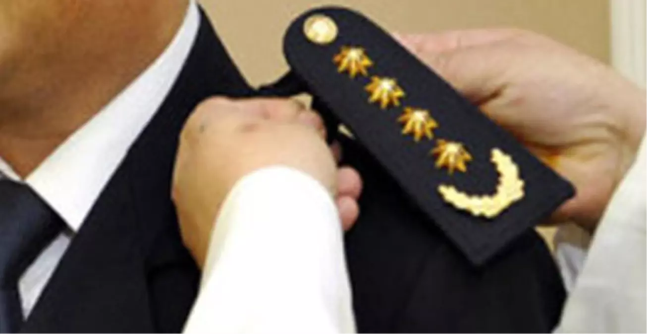 İstanbul Emniyet\'inde Terfi Heyecanı