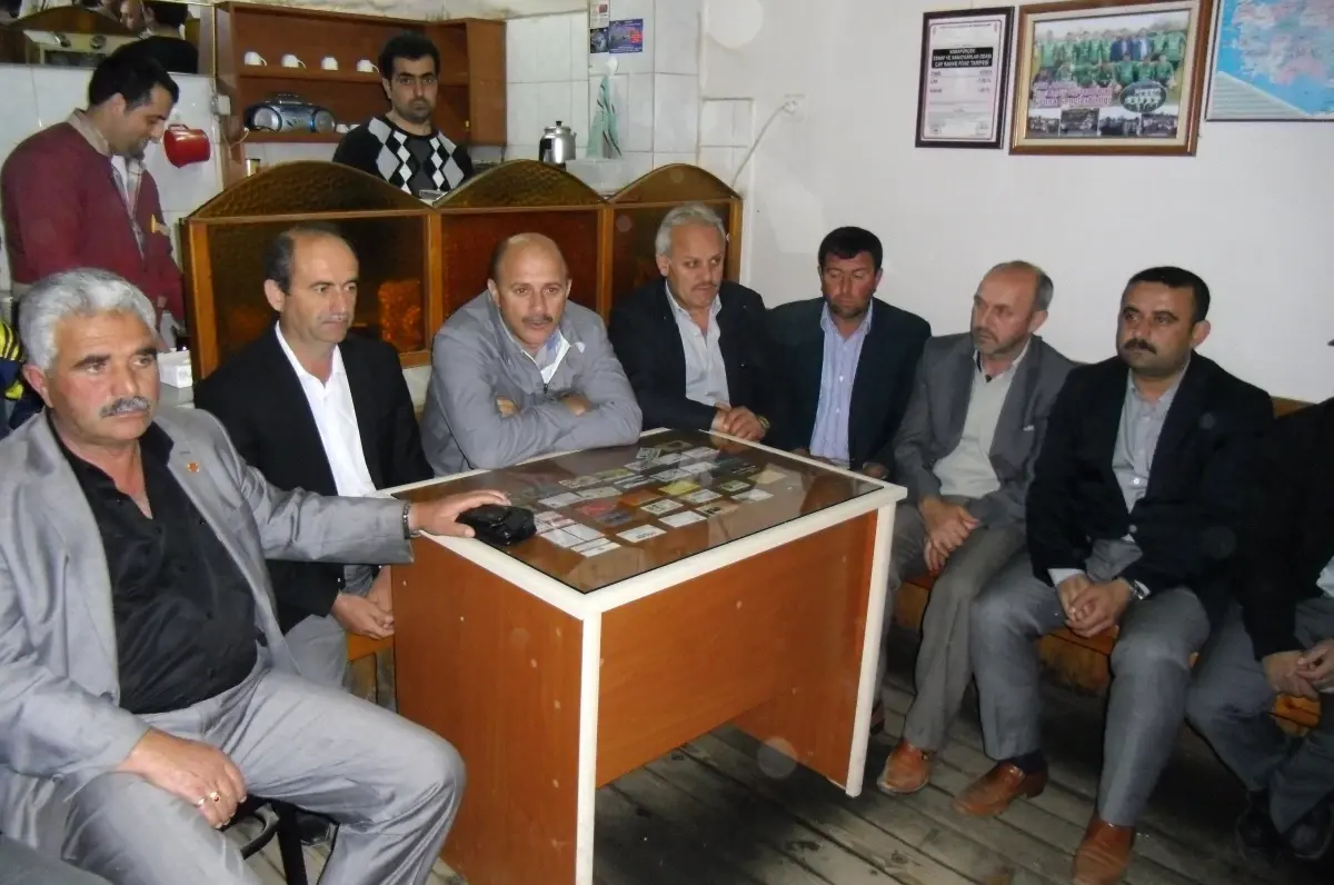 Karapürçek Belediye Başkanı Orhan Yıldırım Teketaban Köyü\'nü Ziyaret Etti