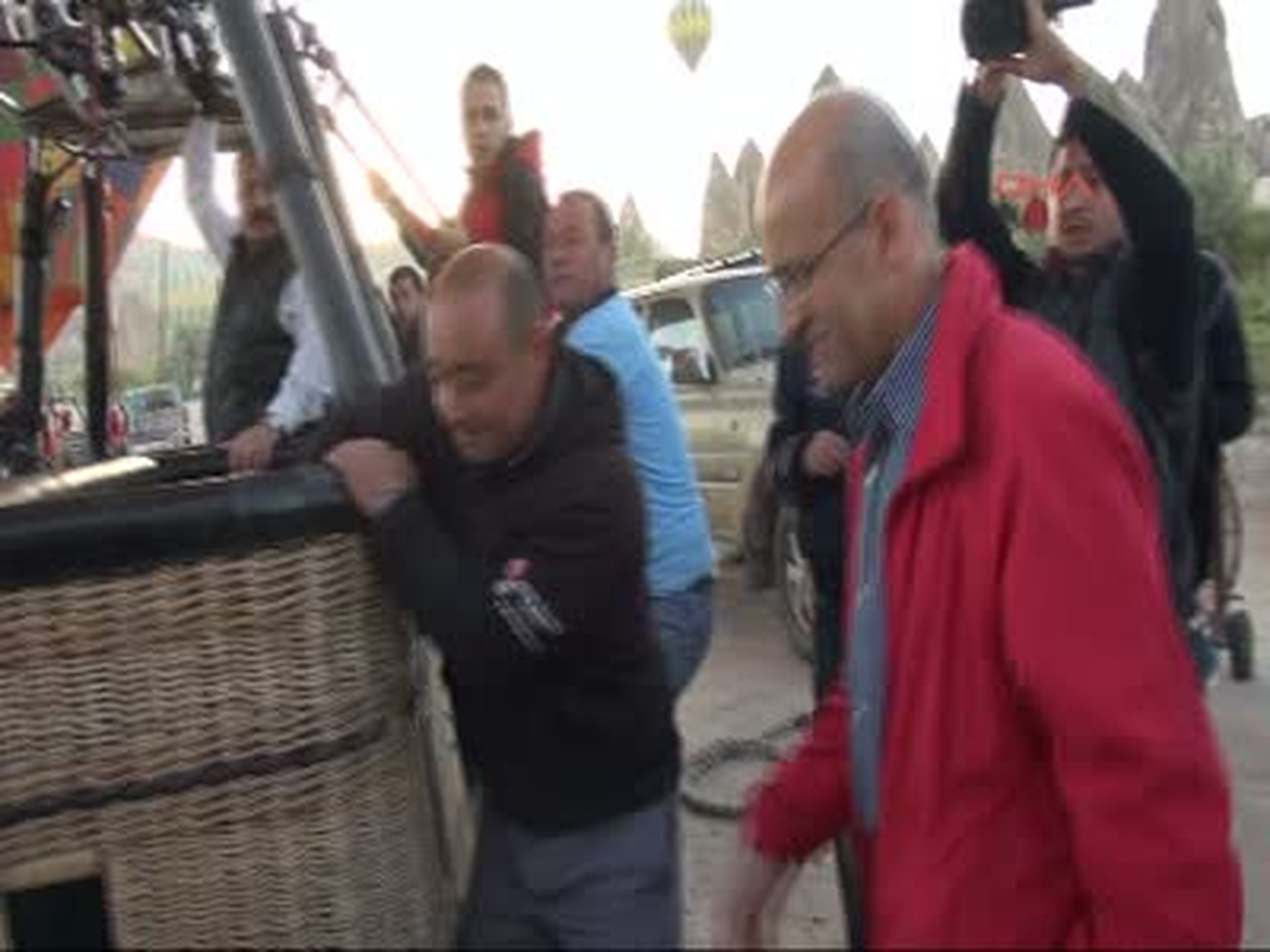 Bakan Şimşek ve Eşi Kapadokya\'da Balon Keyfi Yaptı