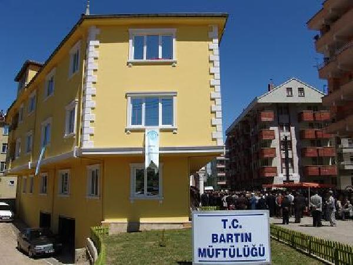 Müftülüğün Minibüsünü Çalındı