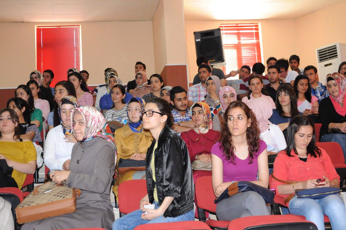 Üniversite\'de İstihdam Edilebilirlik Etkinliği