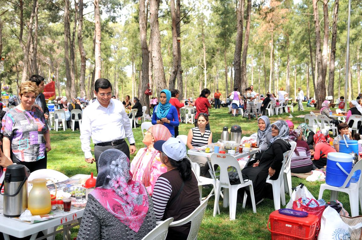 AKMEK Hıdrellez\'i Kutladı