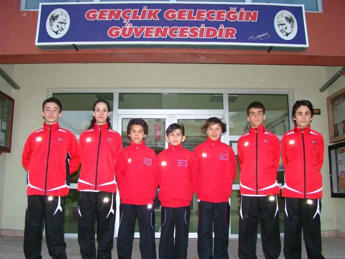 Ayvalıklı Tekvandocular Almanya Yolcusu