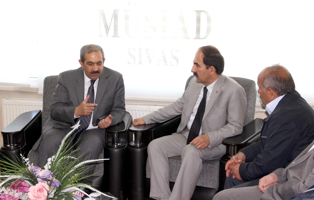 Başkan Ürgüp, MÜSİAD Sivas Şubesini Ziyaret Etti