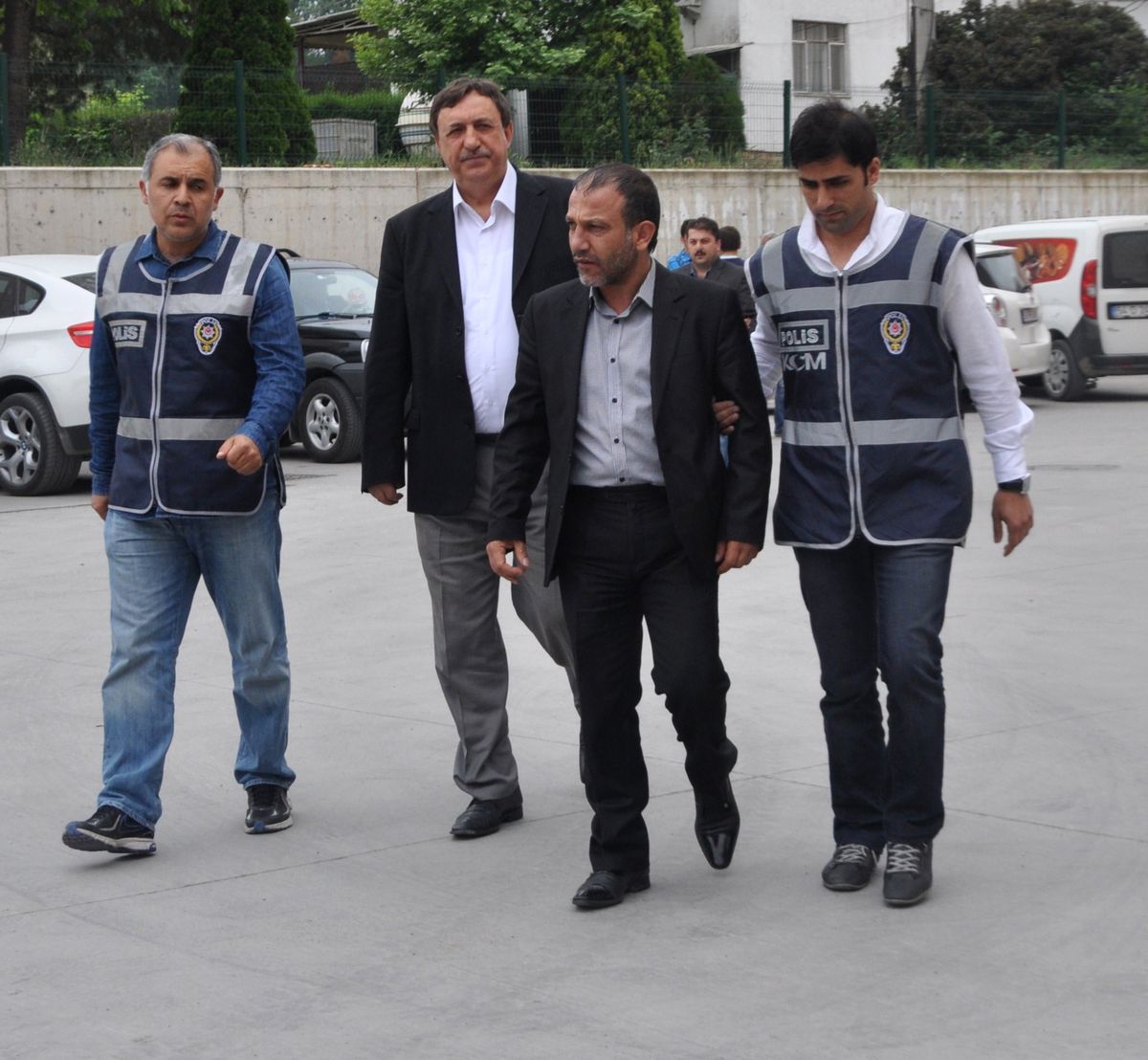Beton Operasyonunda 24 Tutuklama
