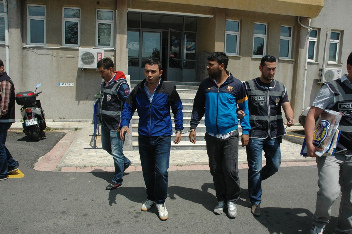 Bonzai ile Yakalanan 4 Kişiden 3 \'Ü Tutuklandı