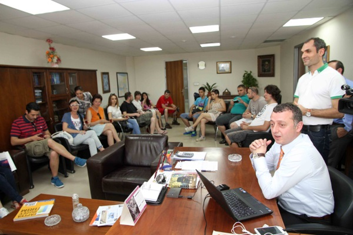 Ekonomik Bağımsızlık Olmadan Demokrasi Olmaz