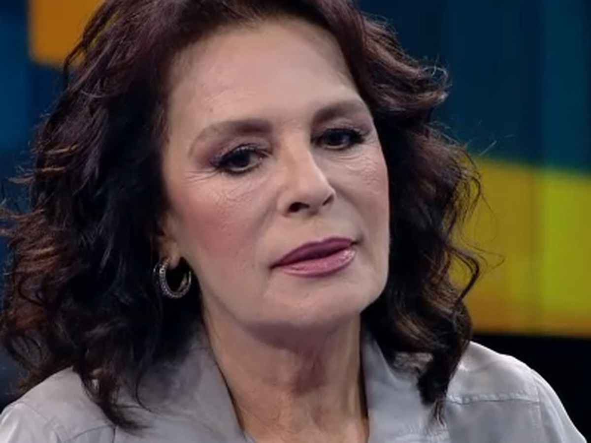 Hülya Koçyiğit: Akil İnsanlığı Bırakırım