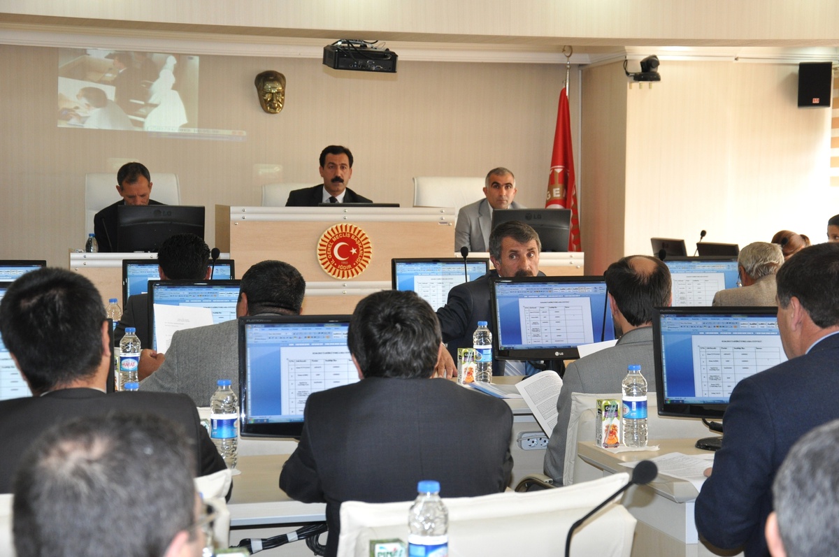 İl Özel İdaresi\'nin 2012 Yılı Kesin Hesabı Kabul Edildi