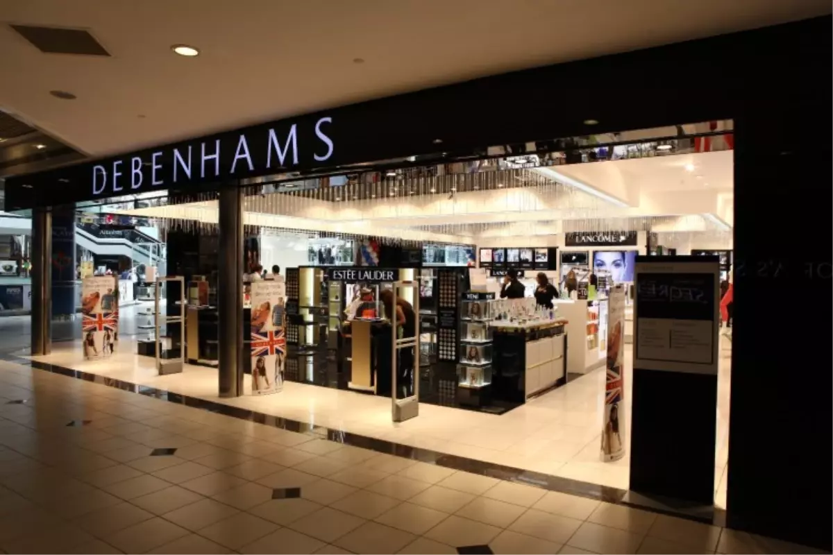 İngiltere'nin Moda Devi Debenhams Yenilendi