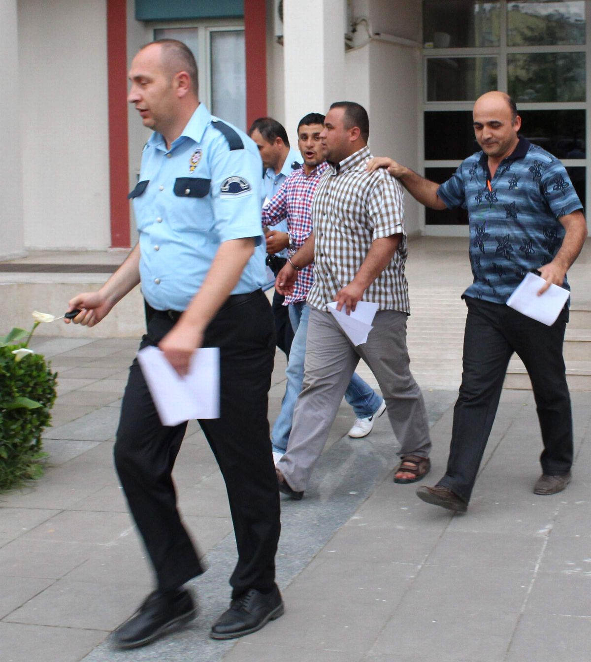 Kaçak Sigara Operasyonunda 2 Tutuklama