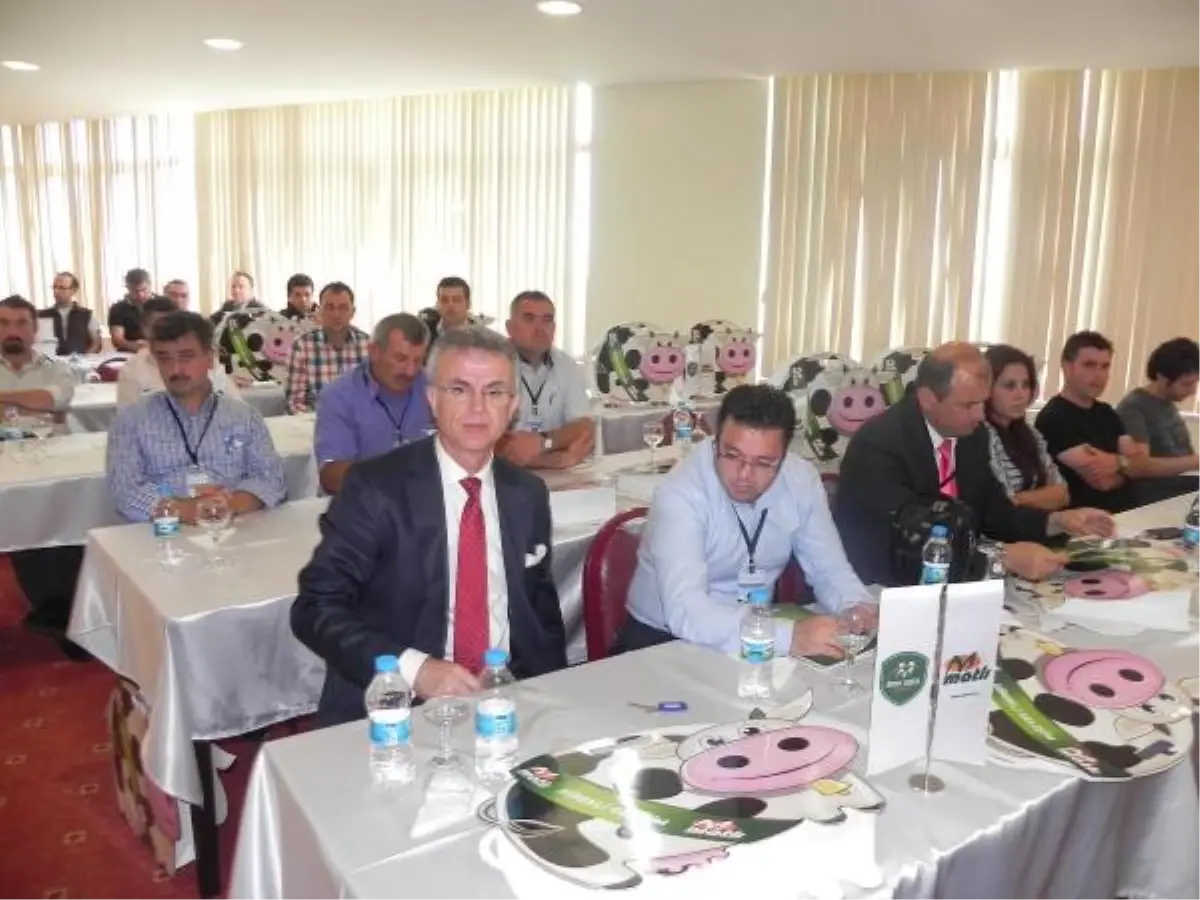Lüleburgaz\'da Süt Sığırcılığı Sempozyumu