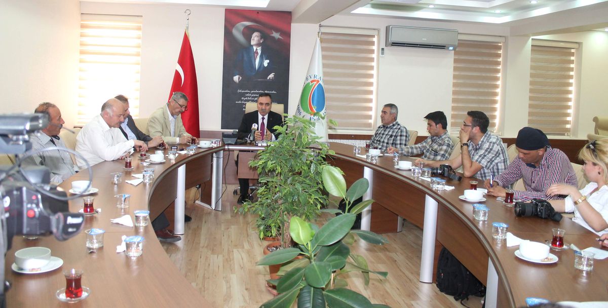 Merhum Neşet Ertaş Anısına İlk Kez Uluslar Arası Sempozyum Düzenlenecek