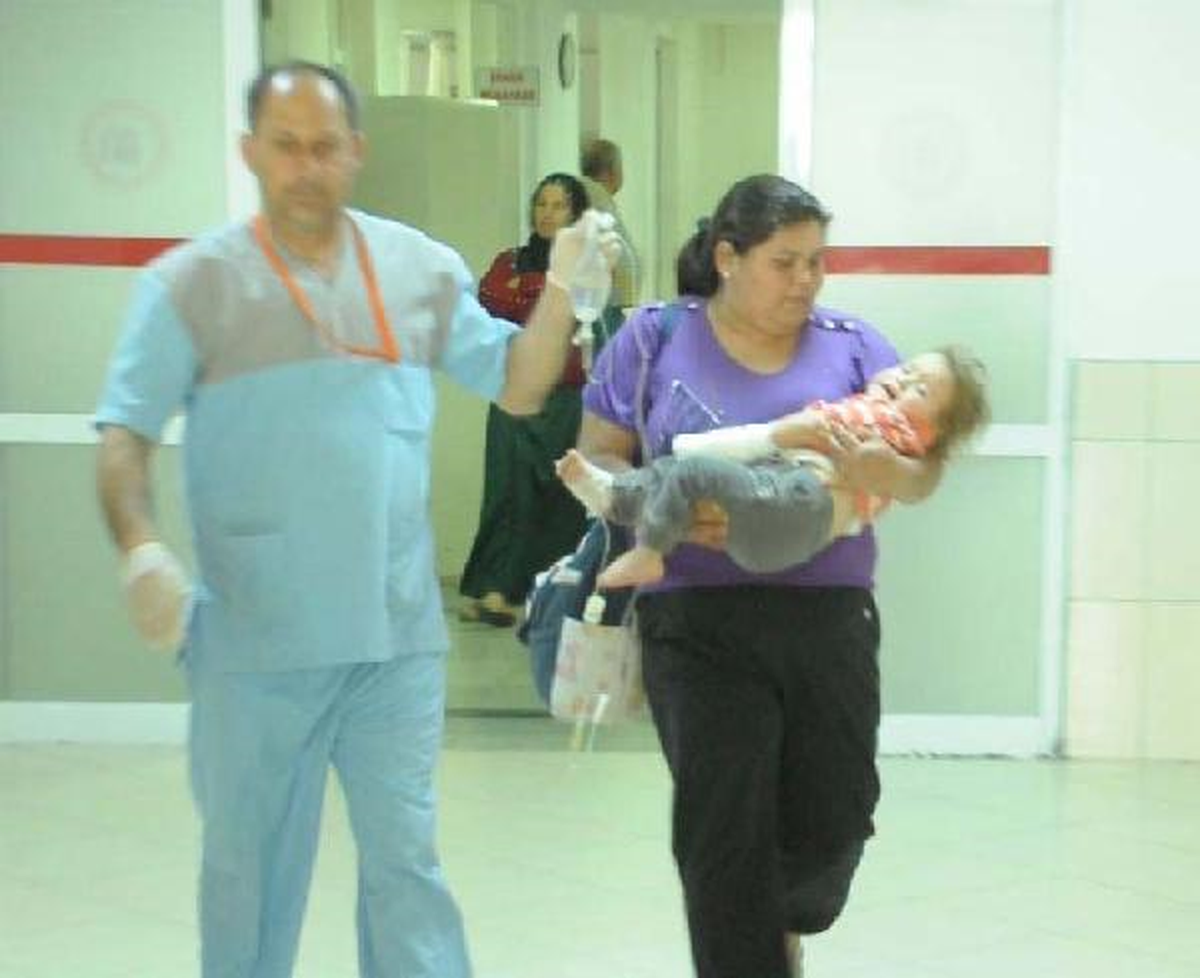 Motosiklet 21 Aylık Enis\'in Parmaklarını Kopardı