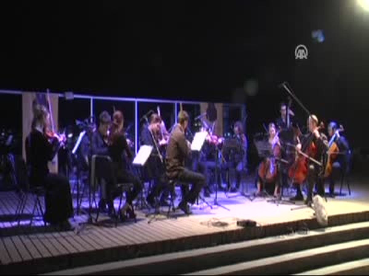 Oda Orkestrasından Kürtçe Türkü