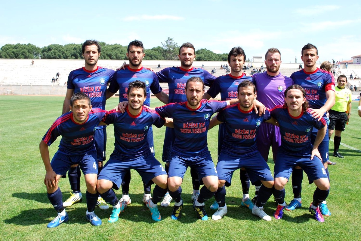 Salihli Belediyespor Kümede Kaldı