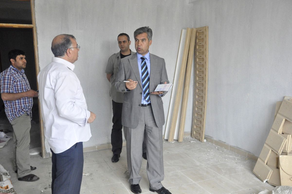 Siverek Kaymakamı Yapımı Süren Köy Yollarını İnceledi