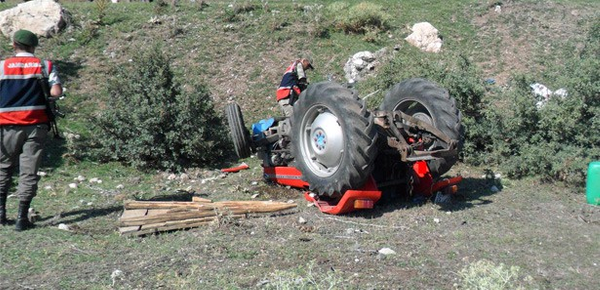 Traktörden Düşen Şahıs Hayatını Kaybetti