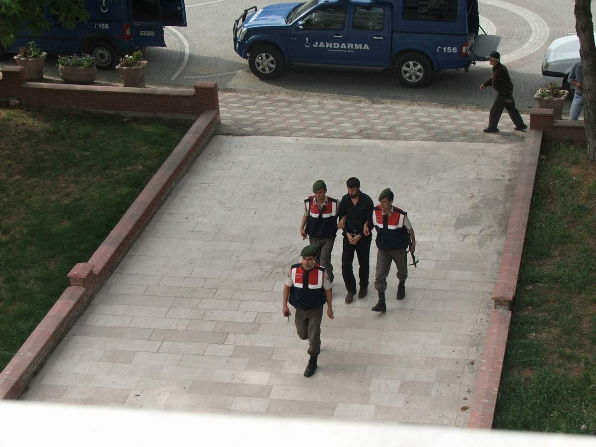 Uyuşturucu Operasyonunda 3 Tutuklama
