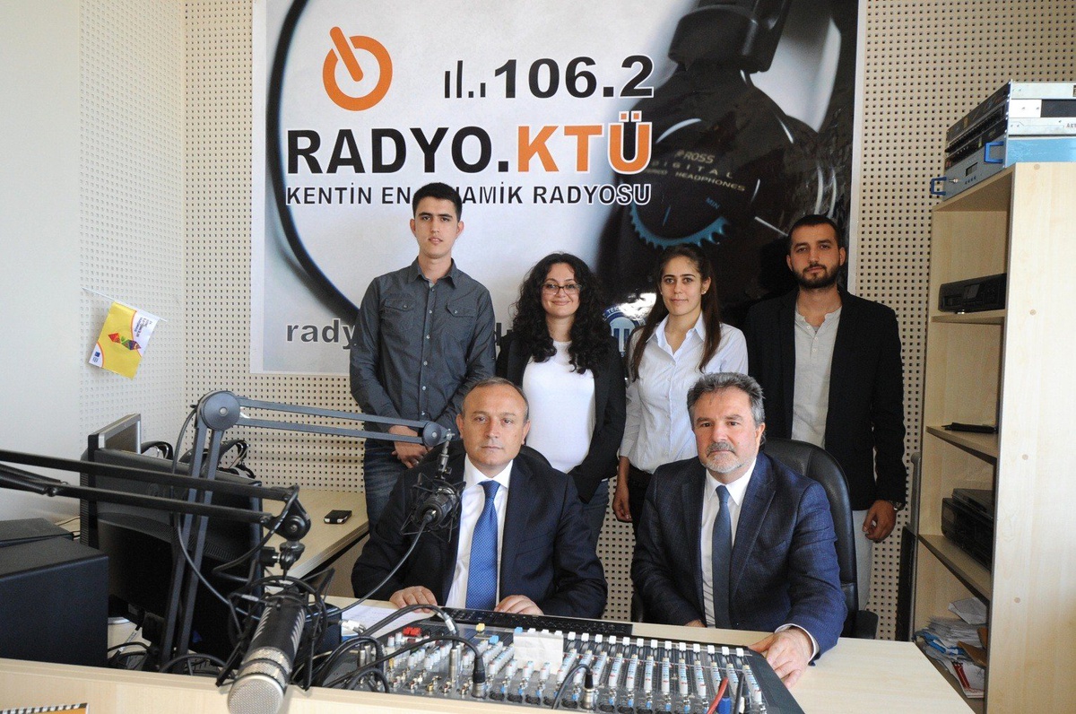Vali Kızılcık Ktü Uluslararası İlişkiler Bölümü Öğrencileri ile Buluştu