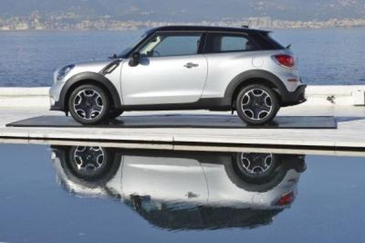 3 Mini Paceman İstanbul Yollarında