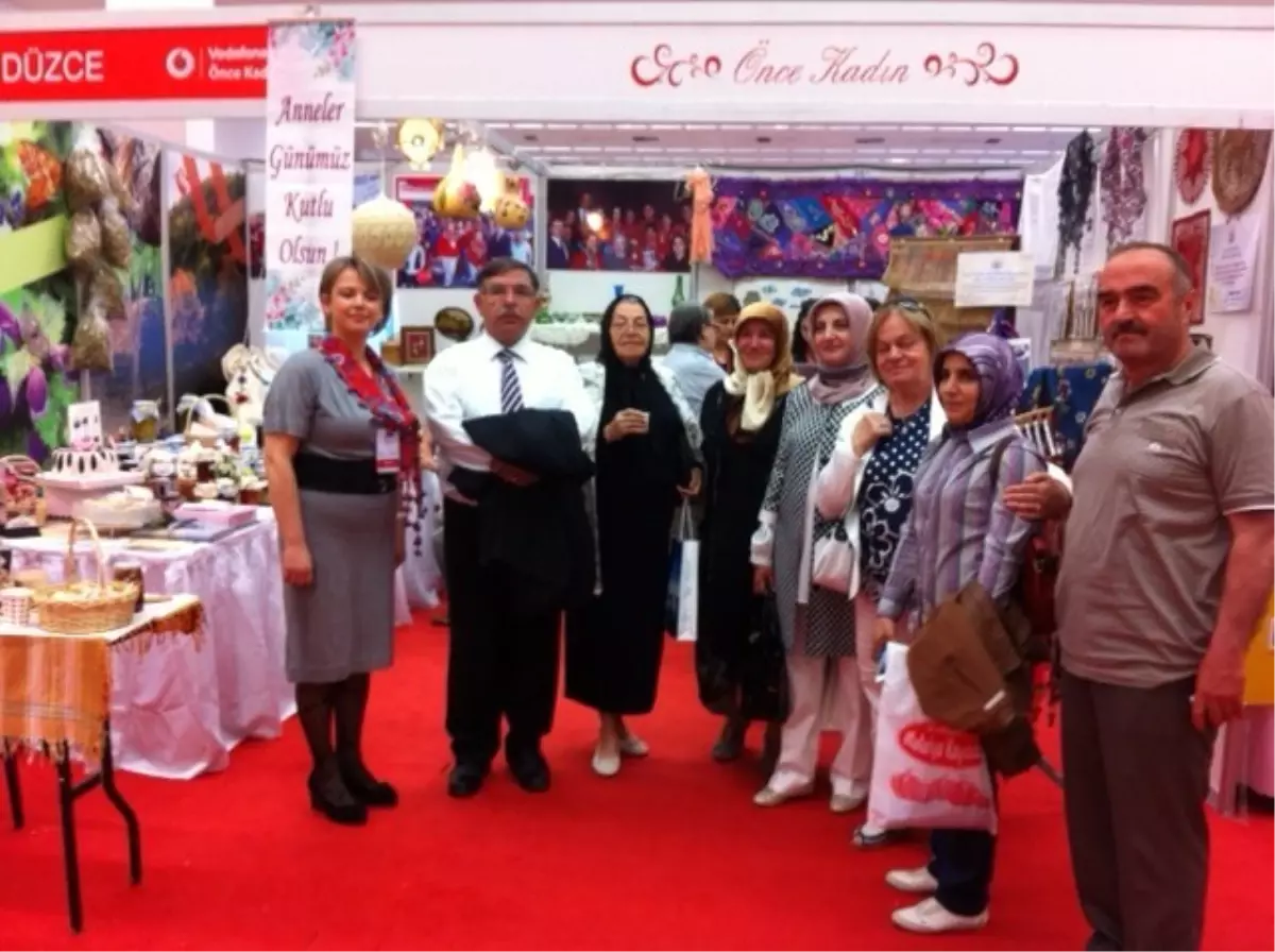 81 İl Kadın El Emeği Sergisi'nde Düzce Büyük İlgi Gördü