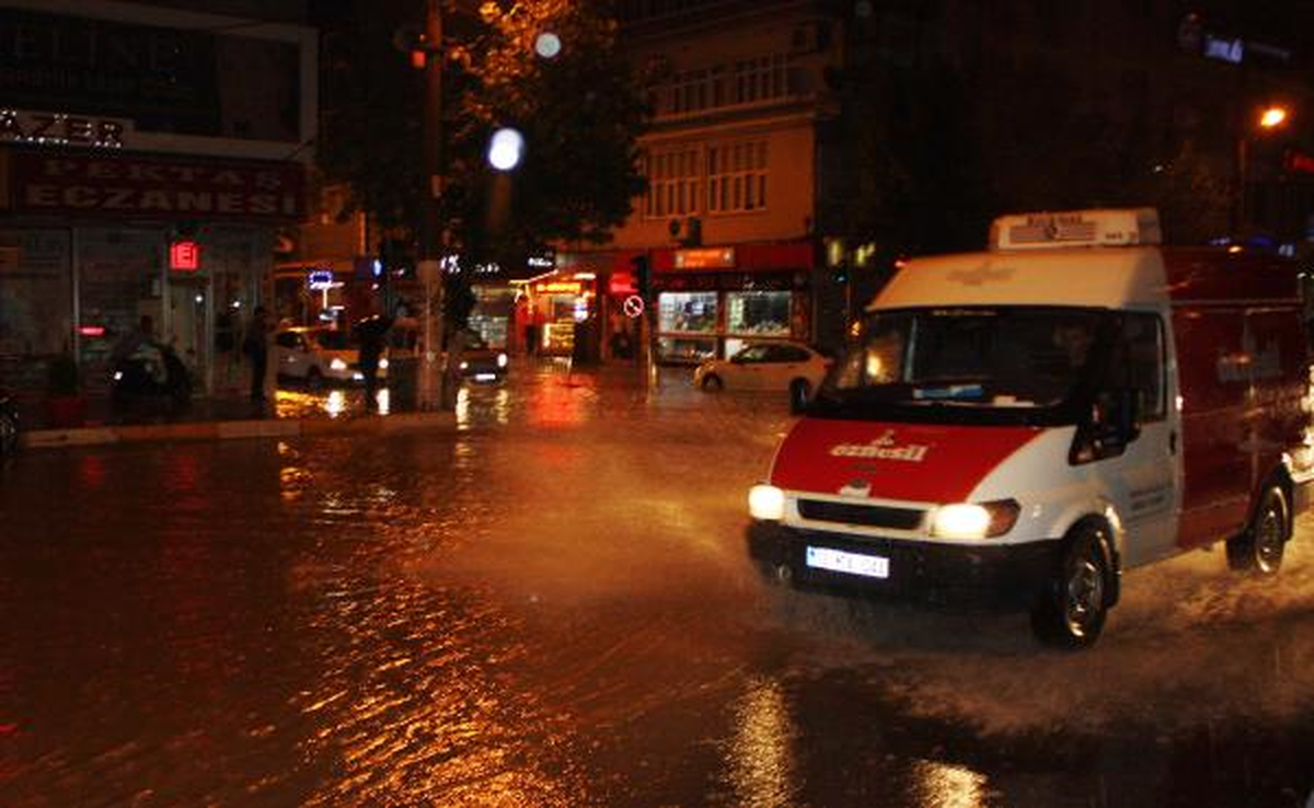 Adıyaman Sele Teslim Oldu