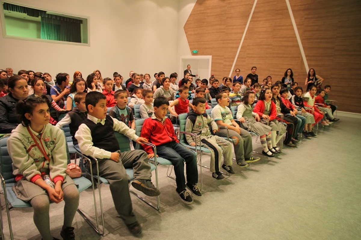 Ataşehir Belediyesi Çocukların Yüzünü Güldürdü
