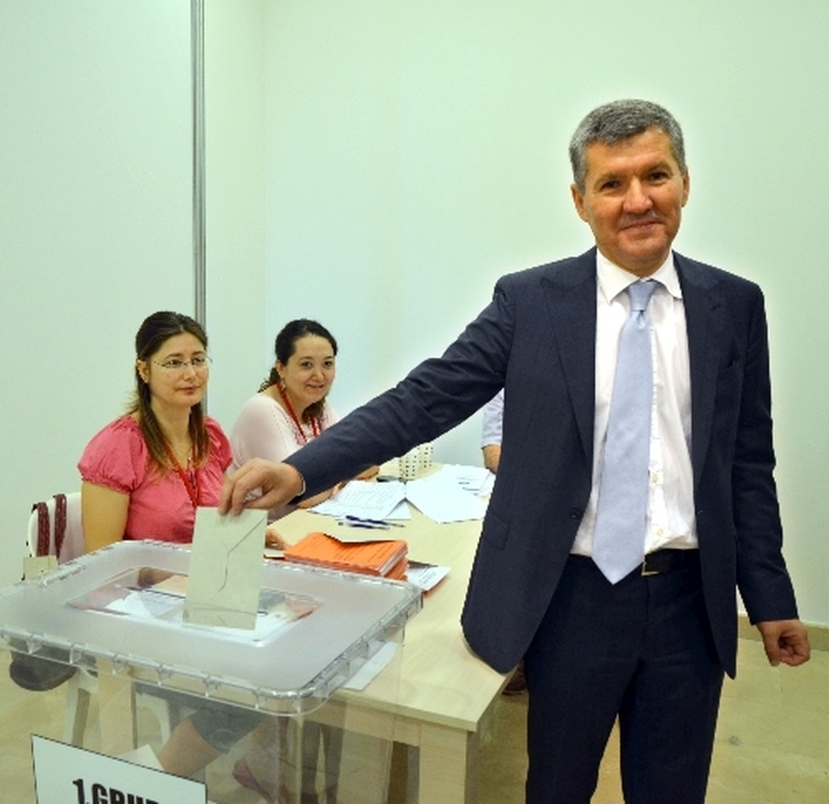 Atso\'da Seçimler Başladı
