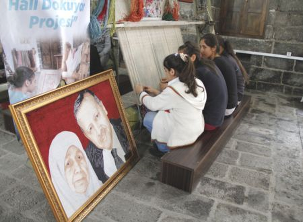 Başbakan Erdoğan\'a "Anneler Günü" Hediyesi