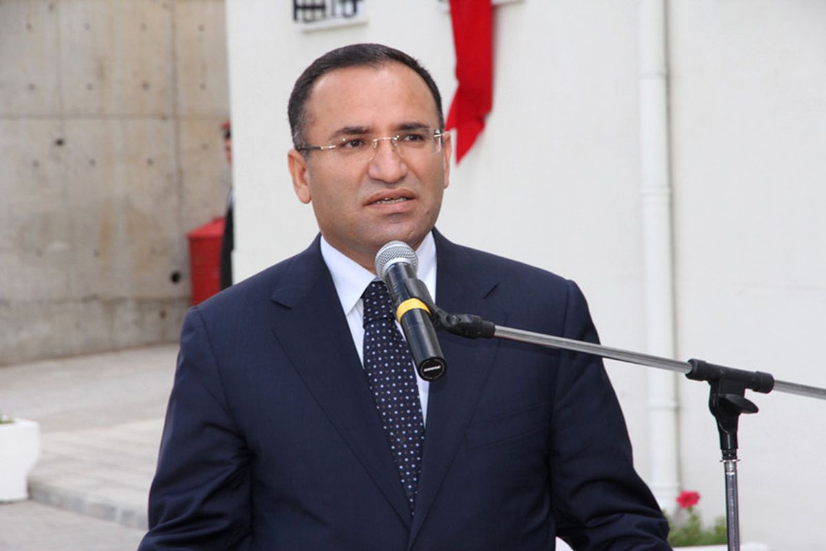 Başbakan Yardımcısı Bozdağ."Anayasada Türk Kelimesini Çıkaracakmışız."