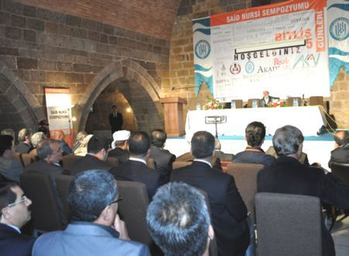 Bitlis\'te "Said Nursi Sempozyumu"