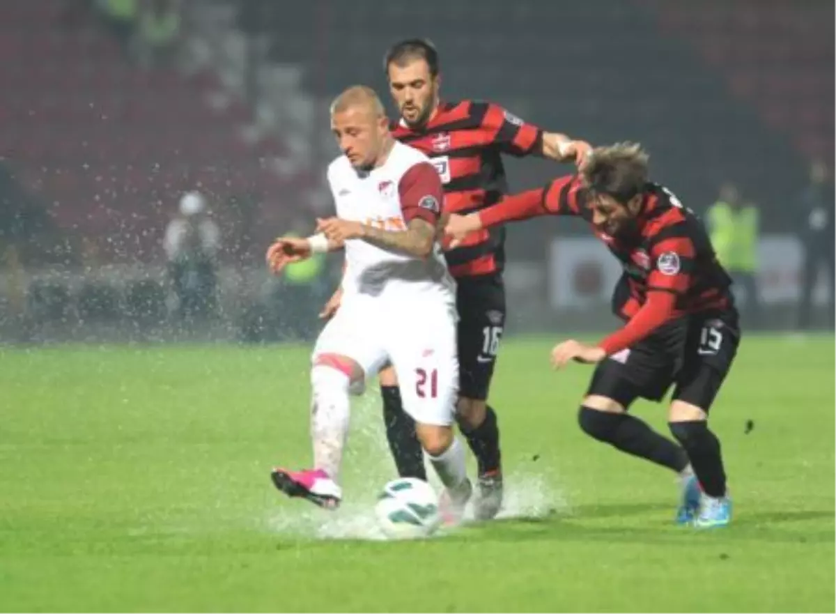 Futbol: Spor Toto Süper Lig