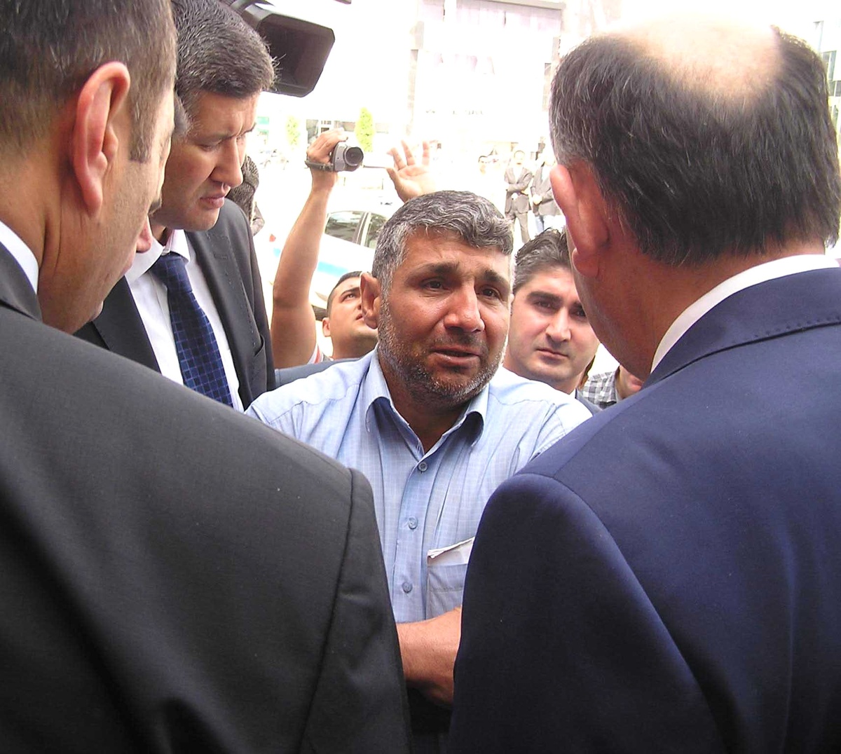 Hasta Vatandaşa Sağlık Bakanı\'ndan Yardım