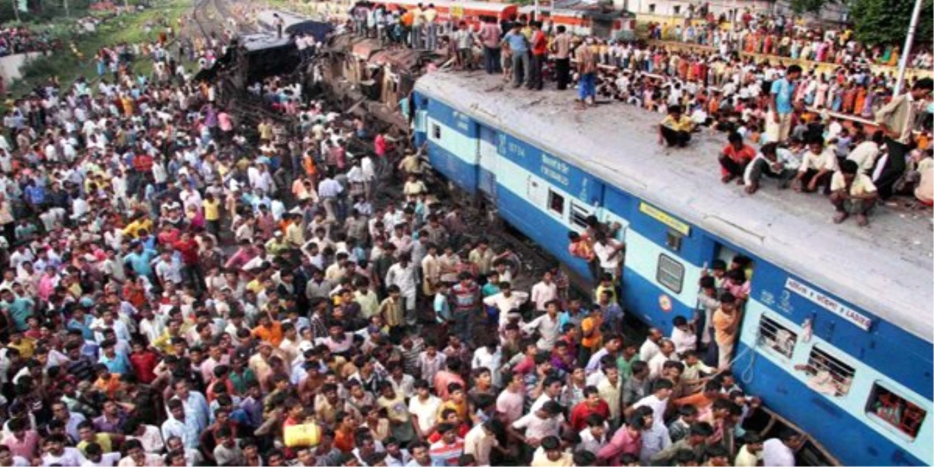 Hindistan\'da Demiryolu Bakanı Rüşvet Skandalı Nedeniyle İstifa Etti
