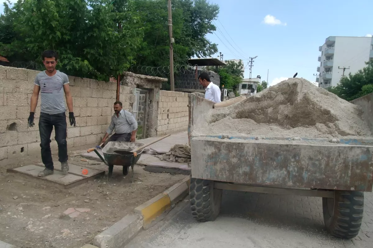 İdil Belediyesi'nden Üst Yapı Çalışmaları
