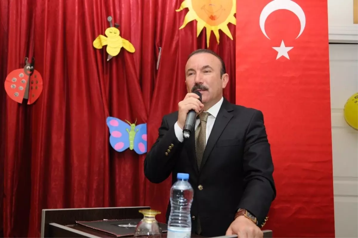 İzmit Belediyesi Okullara Salon Yapmaya Devam Ediyor