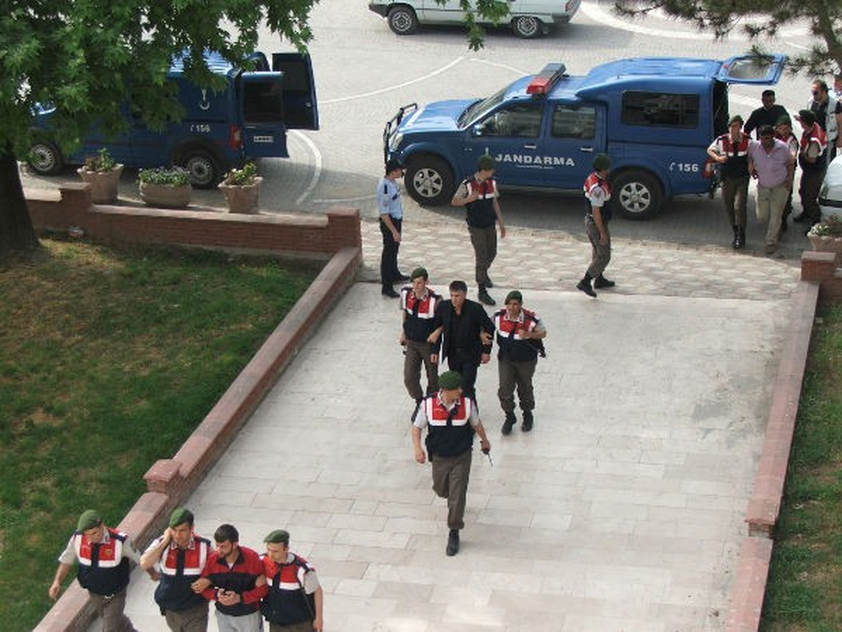 Jandarmadan Uyuşturucu Operasyonu: 16 Gözaltı