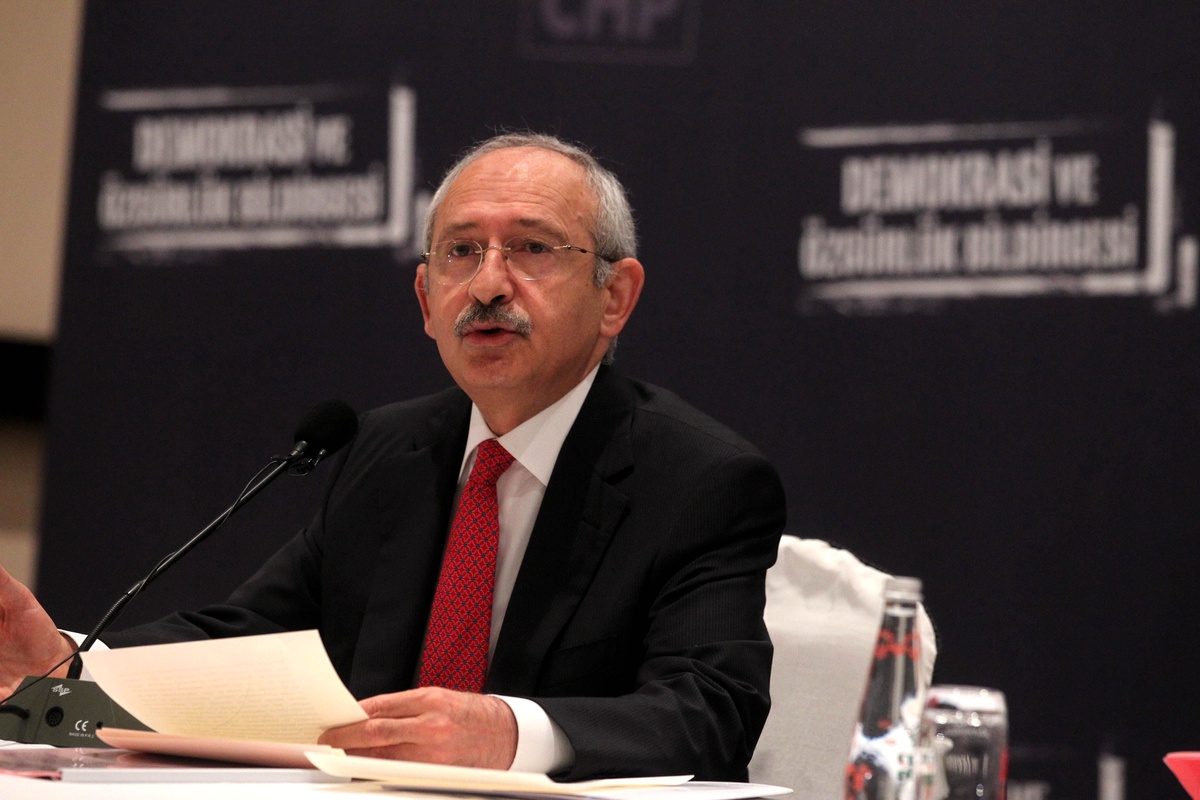 Kılıçdaroğlu\'na "Anayasa Uzlaşma Komisyonu" Sorusu