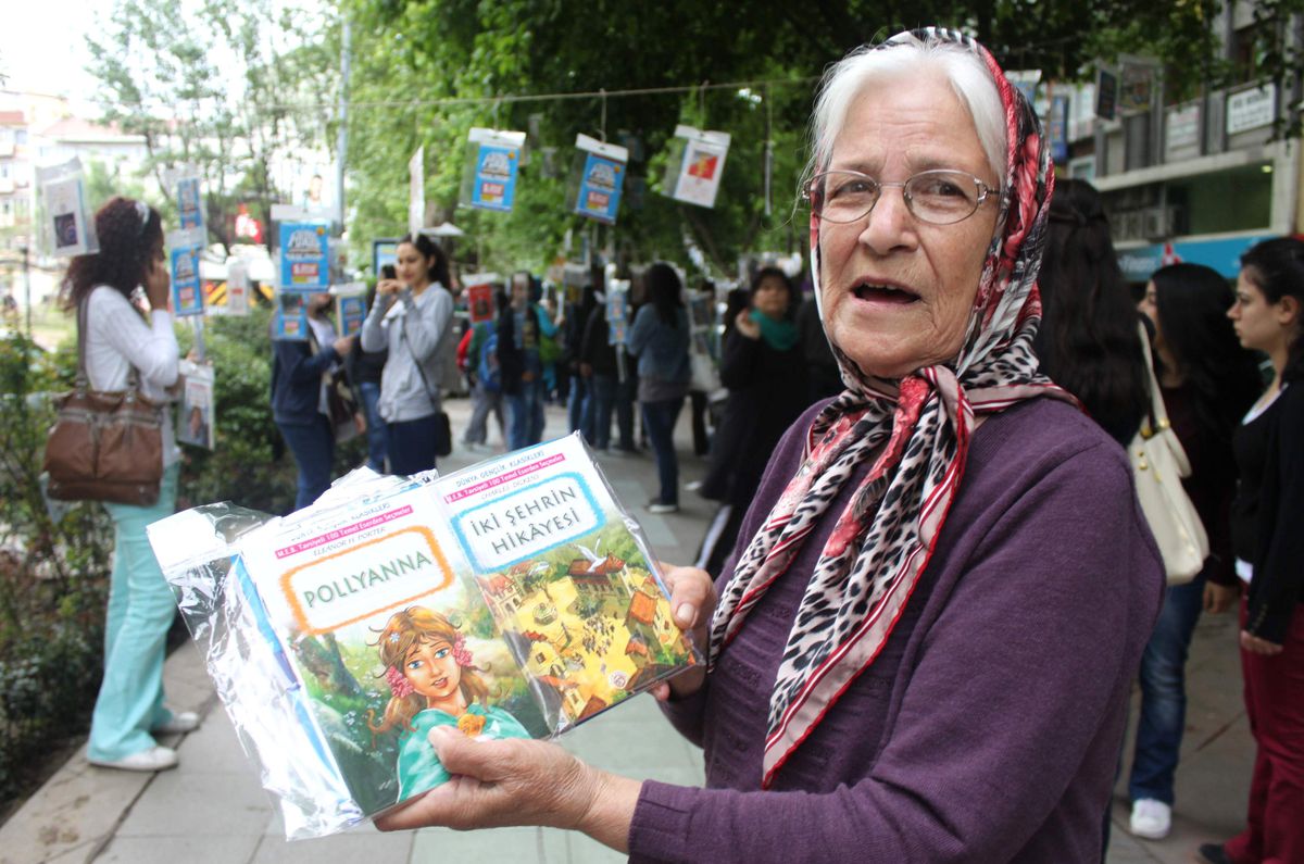 Kocaeli\'de Ağaçlar Kitap Açtı